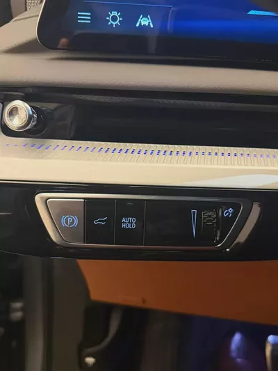2025 Cadillac Optiq Luxury - GCC Specs - Brand New-7