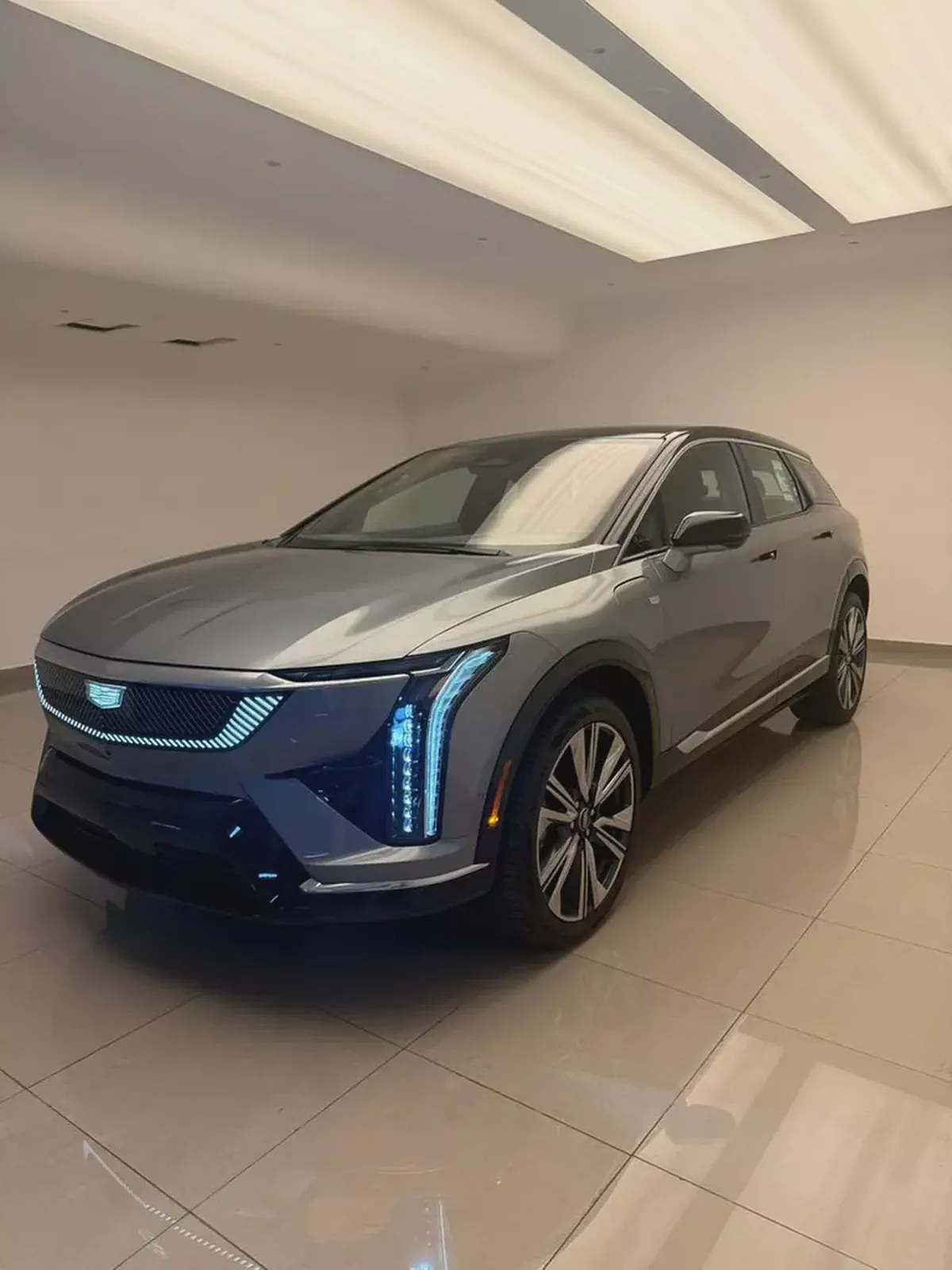 2025 Cadillac Optiq Luxury - GCC Specs - Brand New