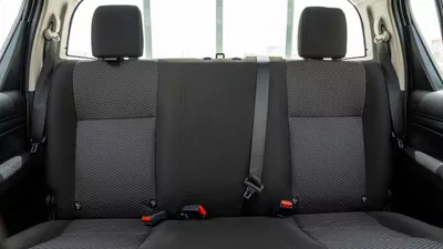 Toyota Hilux GL BAISEC OPTION DIESEL 2.4-11