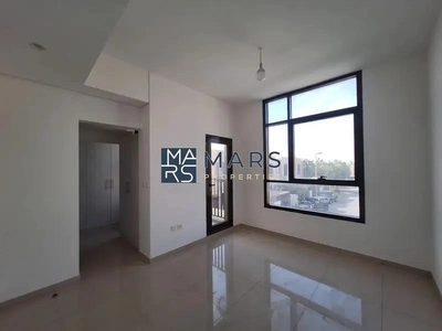 Spacious 2 bedrooms townhouse bigger layout available for rent in Nasma Residence -15