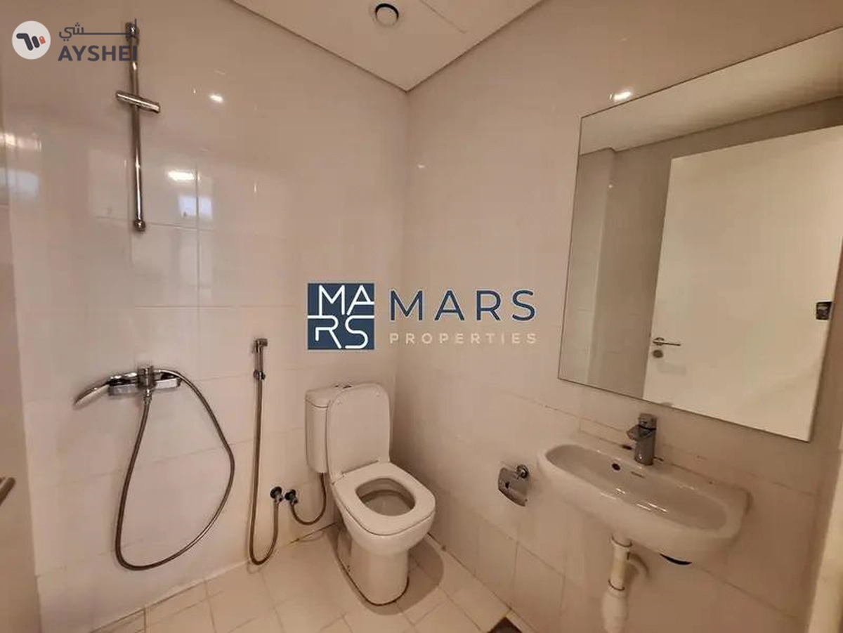 Spacious 2 bedrooms townhouse bigger layout available for rent in Nasma Residence -5-5