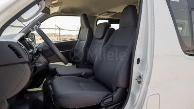 Toyota Hiace DLS - STANDARD ROOF-10