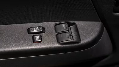 Toyota Hiace DLS - STANDARD ROOF-12