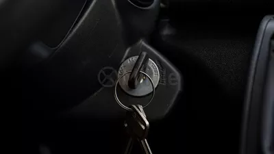 Toyota Hiace DLS - STANDARD ROOF-17