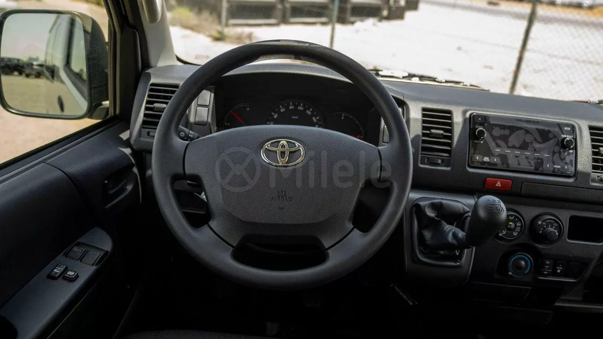 Toyota Hiace DLS - STANDARD ROOF-15-0