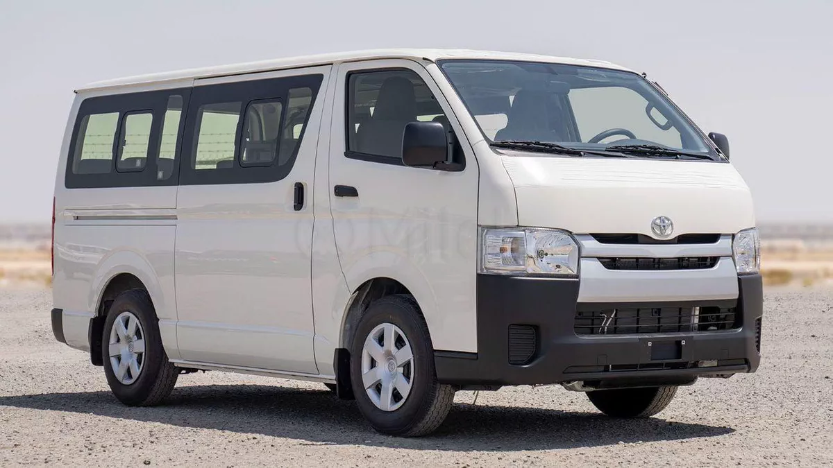 Toyota Hiace DLS - STANDARD ROOF