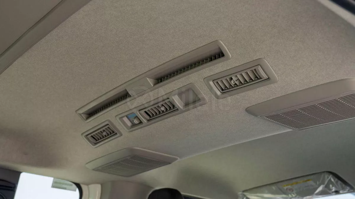 Toyota Hiace DLS - STANDARD ROOF-23-0