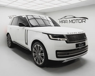 Land Rover Range Rover HSE 2023 | GCC Specs | Pristine Condition-2