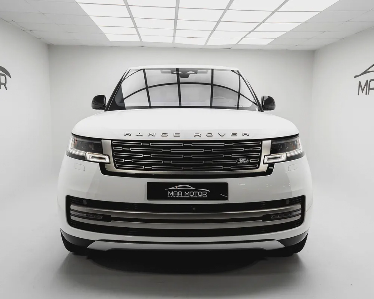 Land Rover Range Rover HSE 2023 | GCC Specs | Pristine Condition