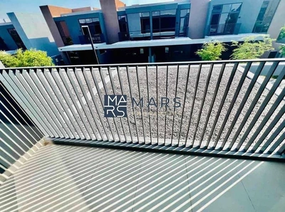 Brand new three bedrooms townhouse for rent in masaar-3