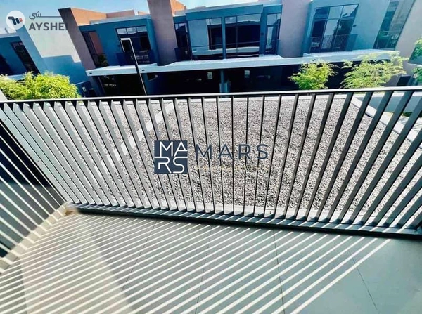 Brand new three bedrooms townhouse for rent in masaar
