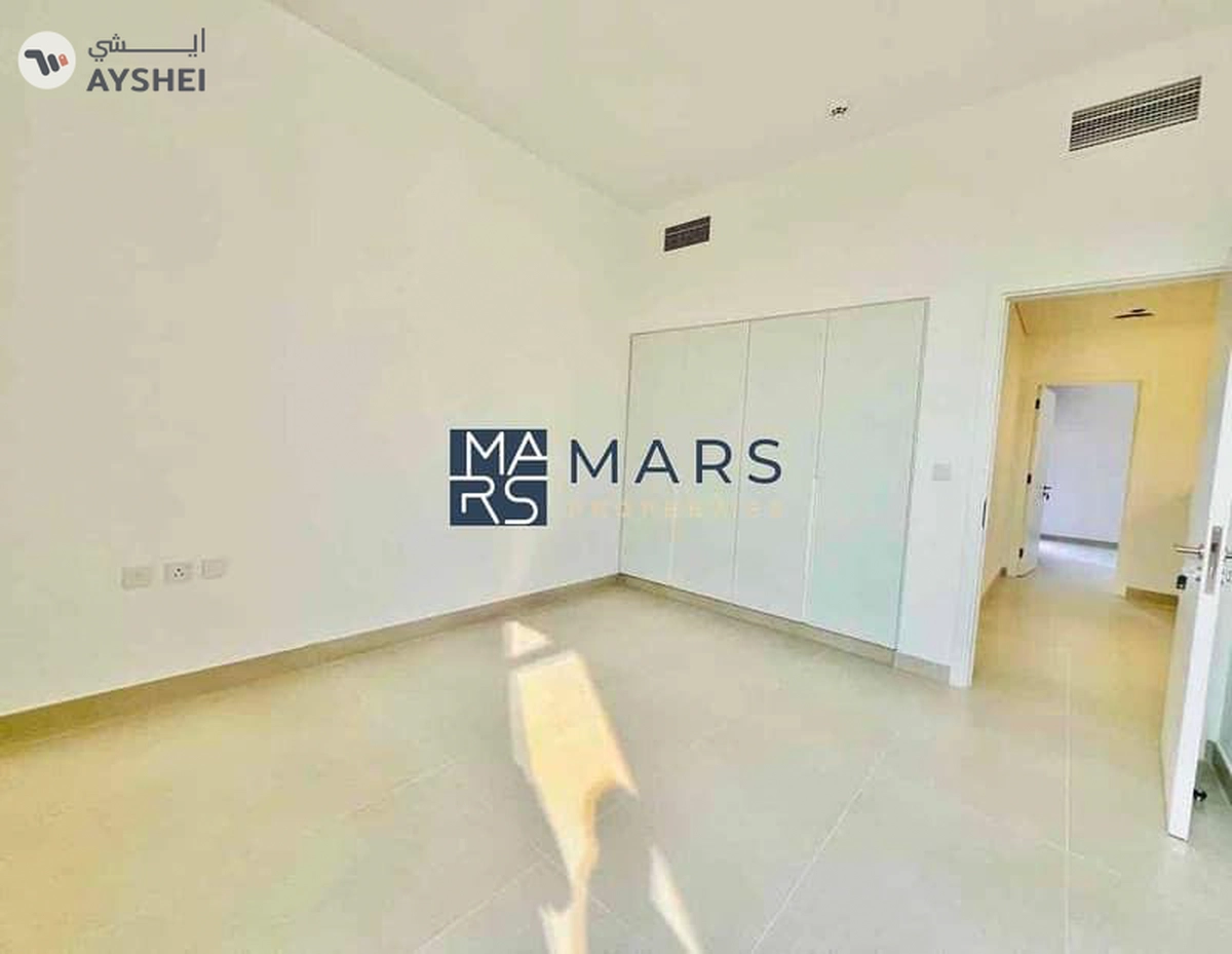Brand new three bedrooms townhouse for rent in masaar-7-7