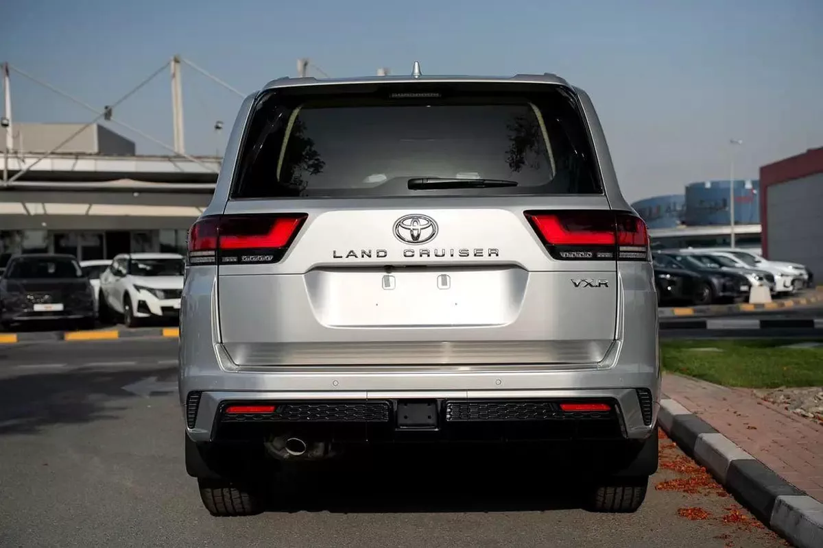 Toyota Land Cruiser VXR Toyota Land Cruiser 4.0 VXR 2026 GCC specs (FOR EXPORT ONLY)-18-0