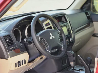 Mitsubishi Pajero GLS 2017 GCC Specs-9