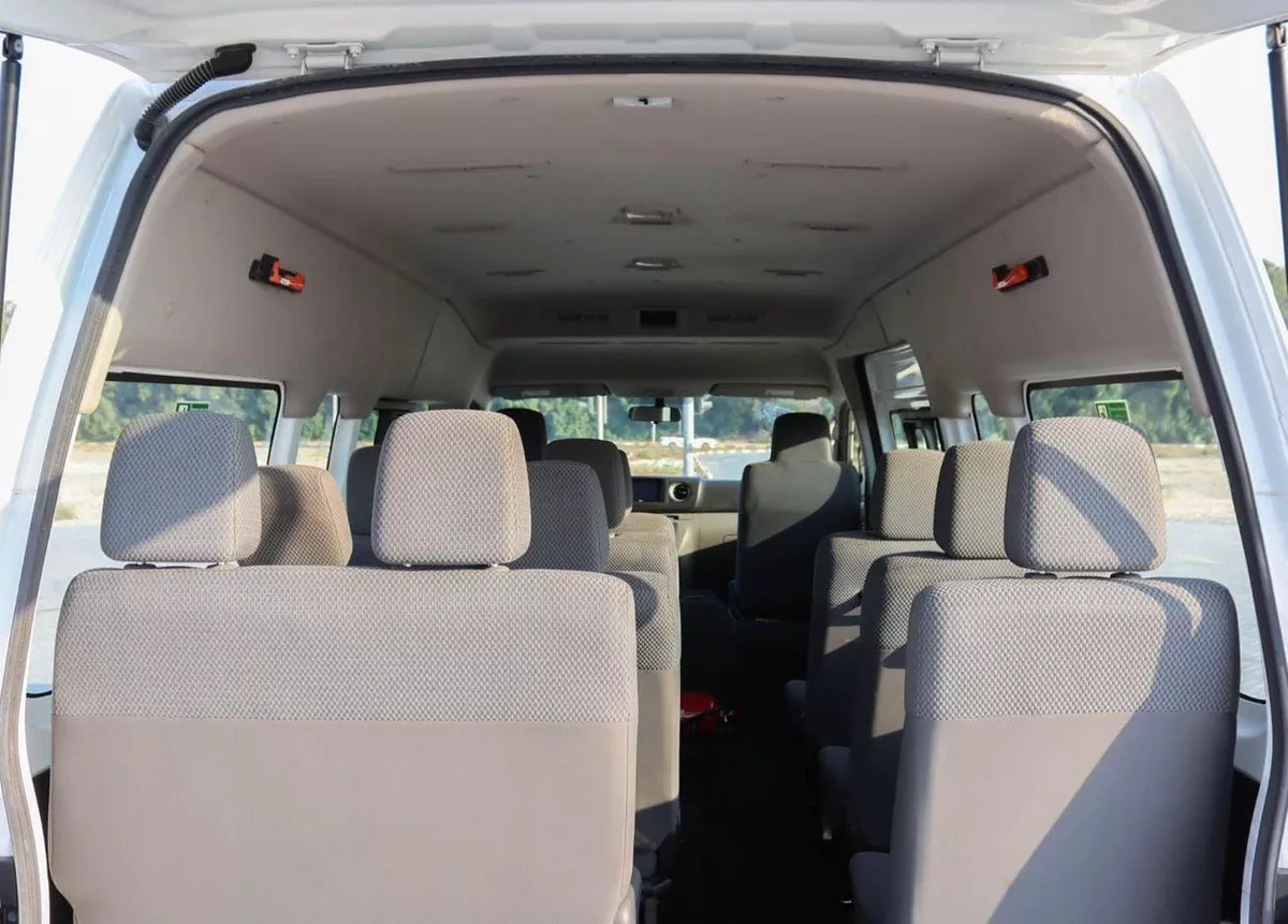 Nissan Urvan STANDARD Microbus 2.5L A/T Petrol Nissan Urvan | 2.5L | 2022 | GCC | accident-free | in excellent condition |-10-0