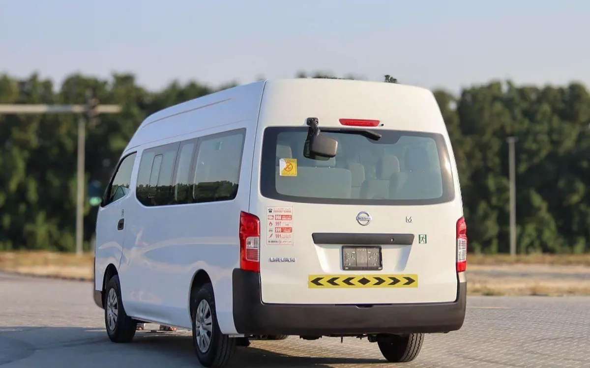 Nissan Urvan STANDARD Microbus 2.5L A/T Petrol Nissan Urvan | 2.5L | 2022 | GCC | accident-free | in excellent condition |-3-0