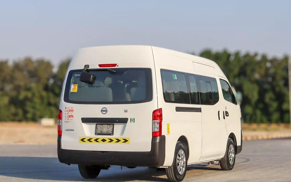 Nissan Urvan STANDARD Microbus 2.5L A/T Petrol Nissan Urvan | 2.5L | 2022 | GCC | accident-free | in excellent condition |-5-0