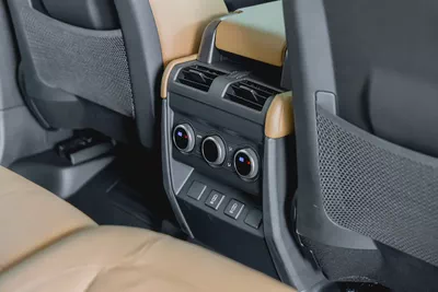 Land Rover Defender | 110 X-Dynamic HSE P400 | GCC Specs | 2026 (Export)-12
