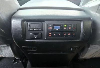 Toyota Sequoia Platinum 2020 USA specs-17