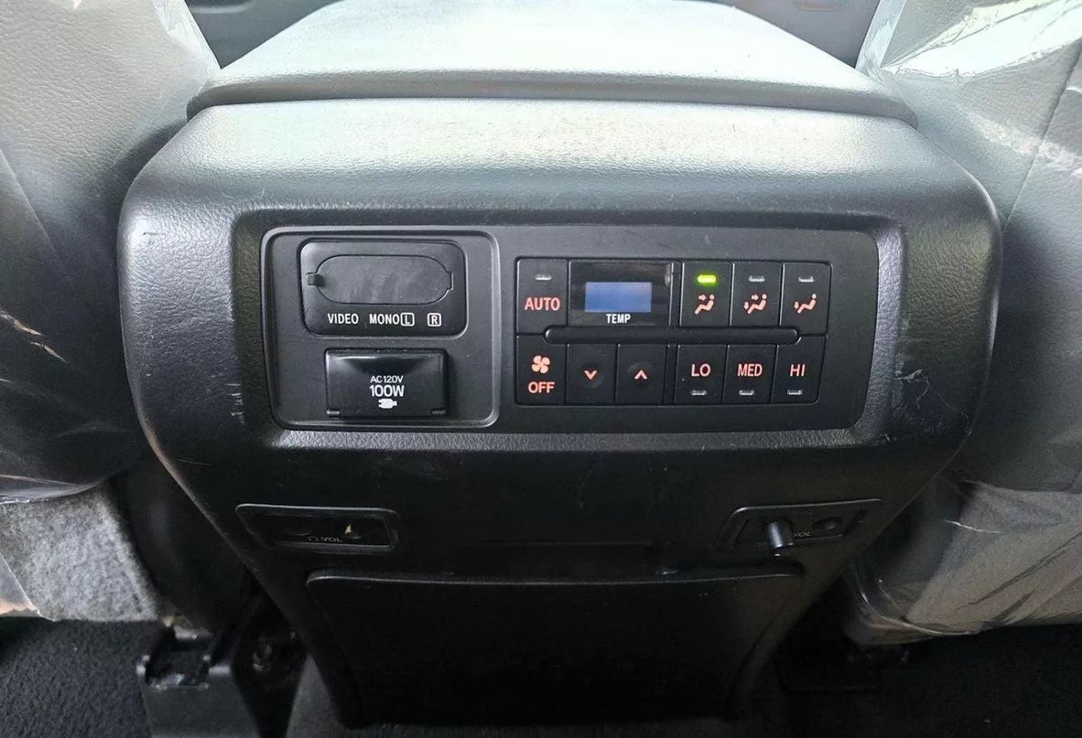 Toyota Sequoia Platinum 2020 USA specs-17-0