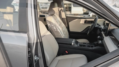2026 Toyota Rav4 Limited 2.5L AT Hybrid (Grey-Beige)-10