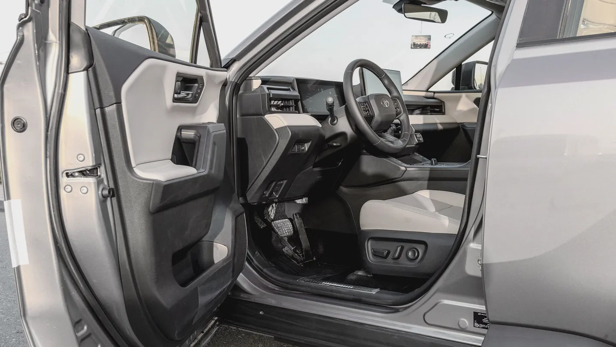 2026 Toyota Rav4 Limited 2.5L AT Hybrid (Grey-Beige)-8-8