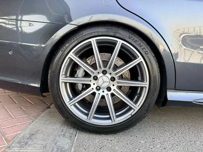 Mercedes Benz E63 AMG STANDARD-17