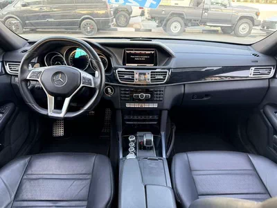 Mercedes Benz E63 AMG STANDARD-6