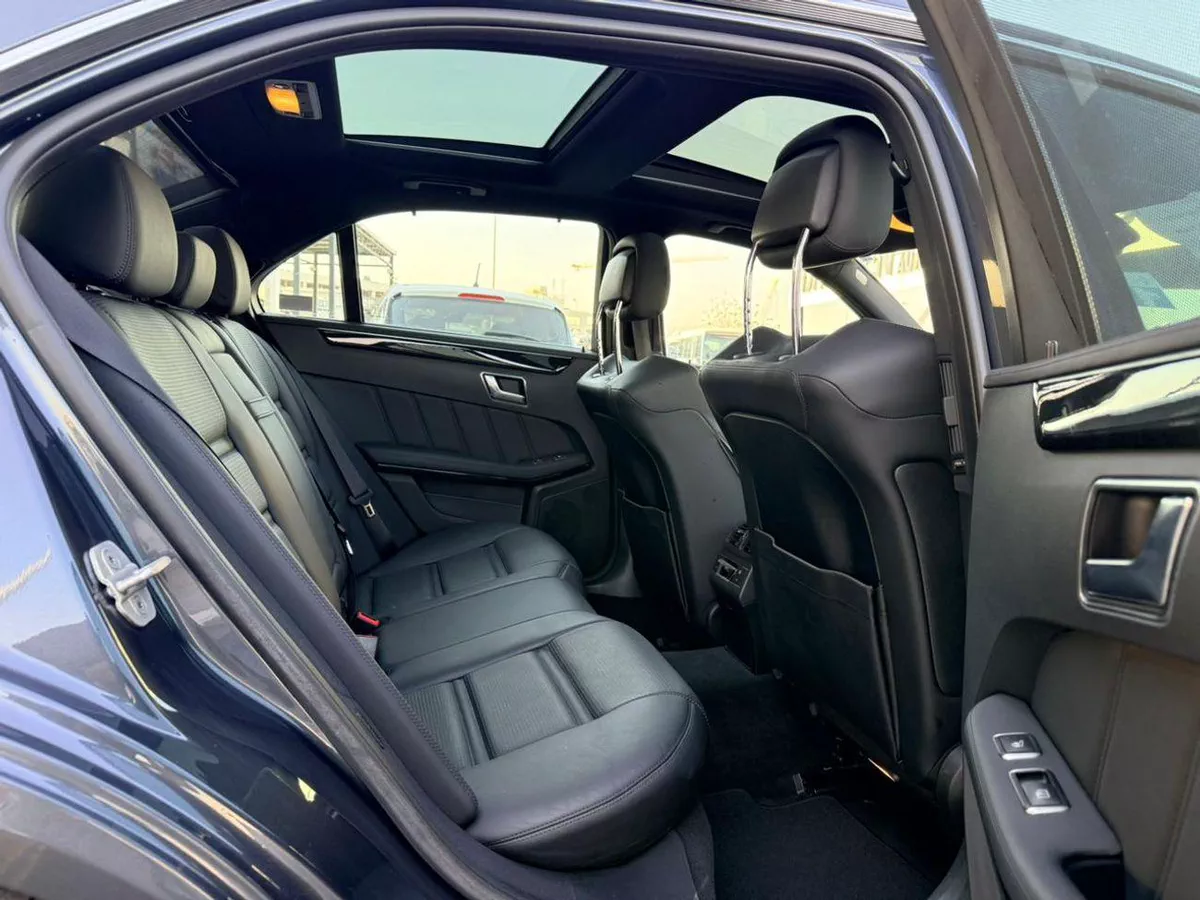 Mercedes Benz E63 AMG STANDARD-11-0