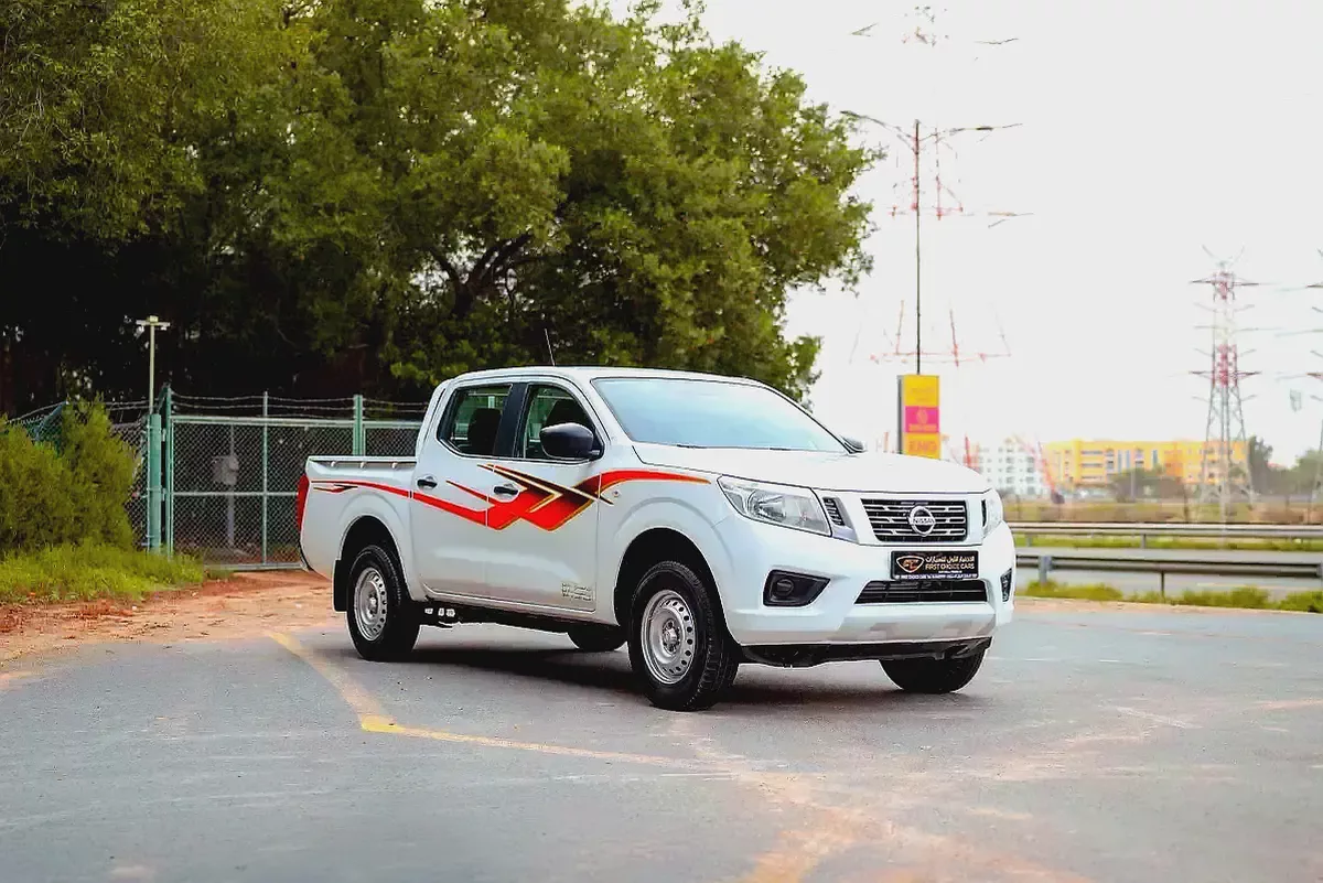 Navara | Double Cabin SE 4X2 | Manual | GCC Specs | Ref#N78437-1-1