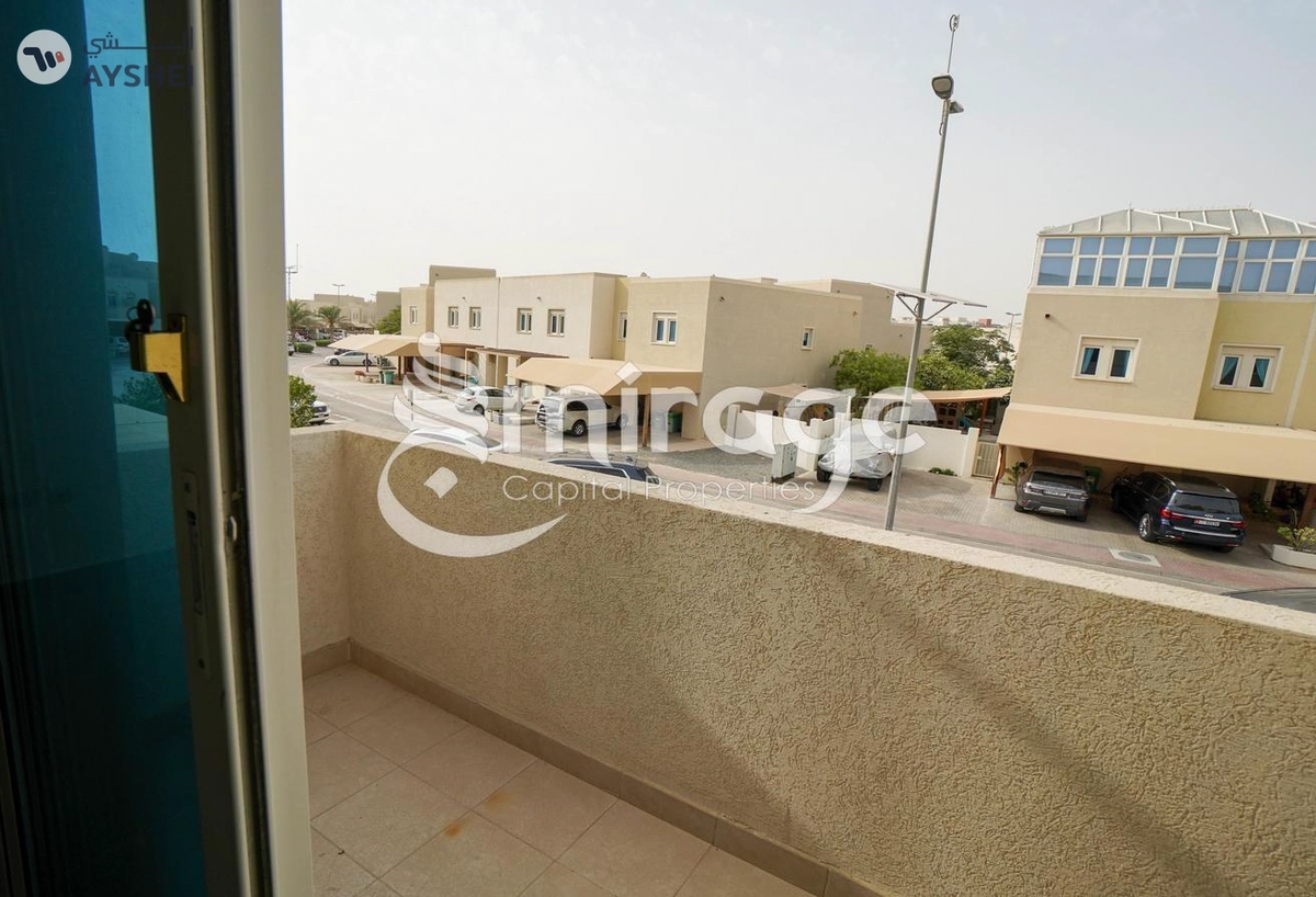 TOWNHOUSE FOR SALE IN DESERT STYLE, AL REEF VILLAS