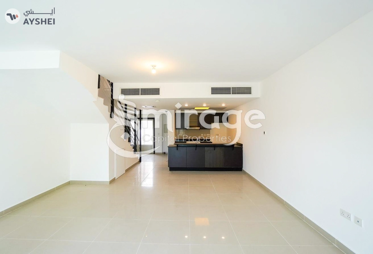 TOWNHOUSE FOR SALE IN DESERT STYLE, AL REEF VILLAS