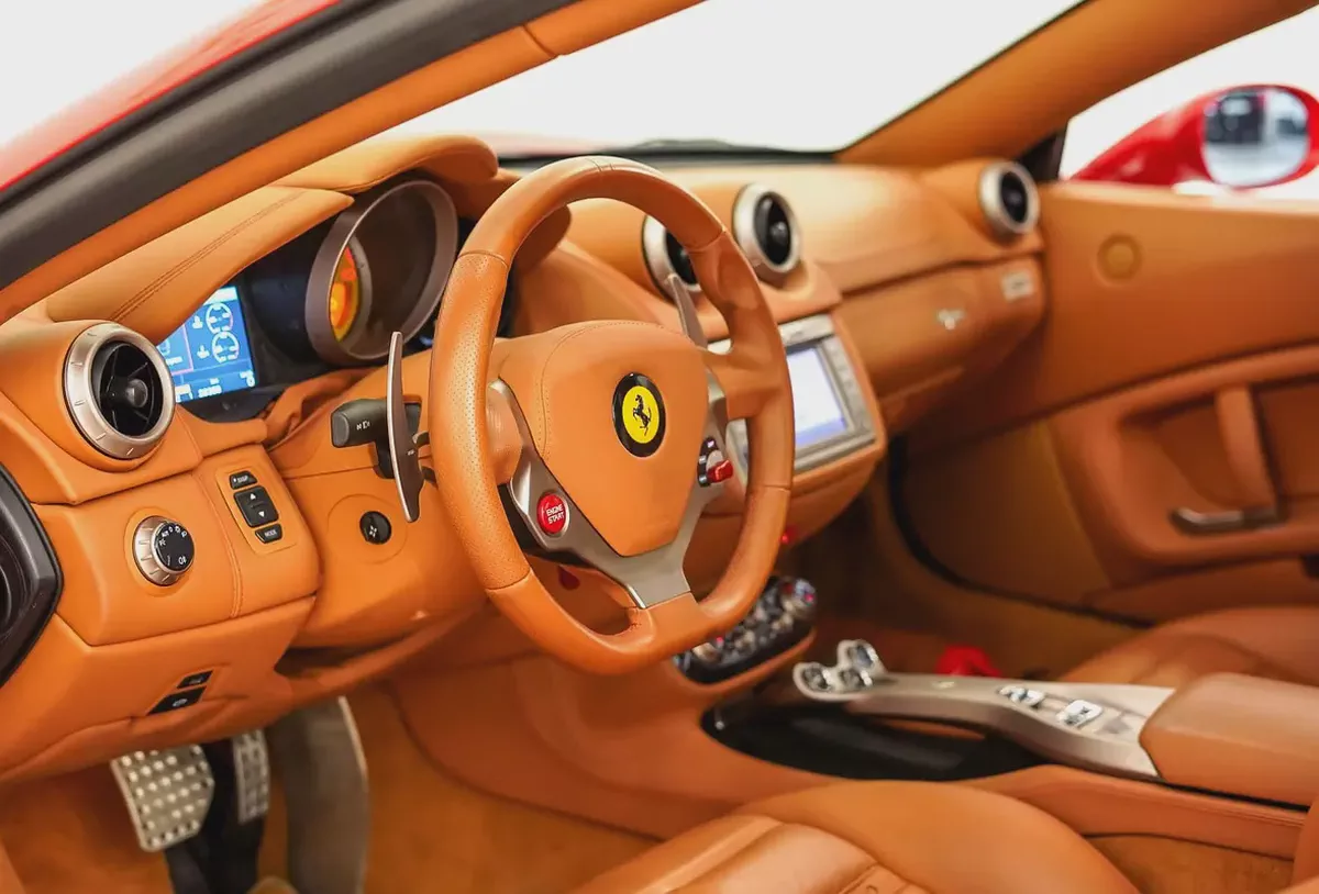 AED 5,559 PM | FERRARI CALIFORNIA 2011 | LOW KMS | PRISTINE CONDITION | GCC SPECS | 1 YEAR WARRANTY-5-5