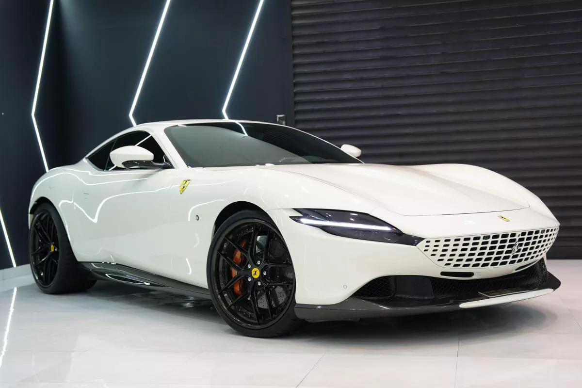 Ferrari Roma-7-7