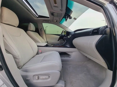 LEXUS RX350 2010 4X4 FULL OPTION IN EXCELLENT CONDITION-6