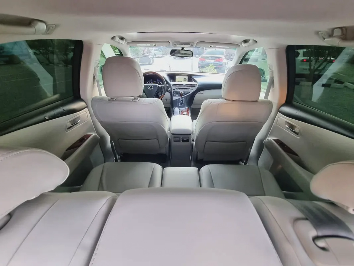LEXUS RX350 2010 4X4 FULL OPTION IN EXCELLENT CONDITION-5-5