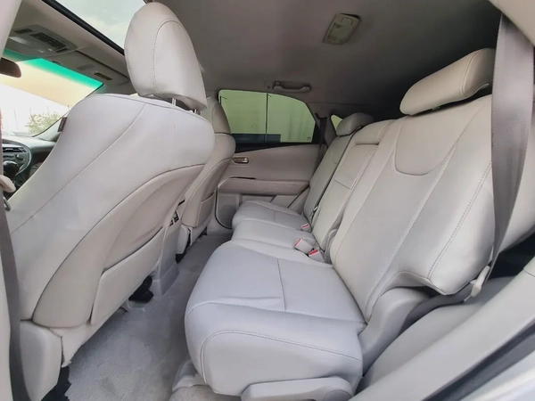 LEXUS RX350 2010 4X4 FULL OPTION IN EXCELLENT CONDITION
