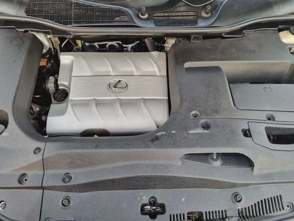 LEXUS RX350 2010 4X4 FULL OPTION IN EXCELLENT CONDITION