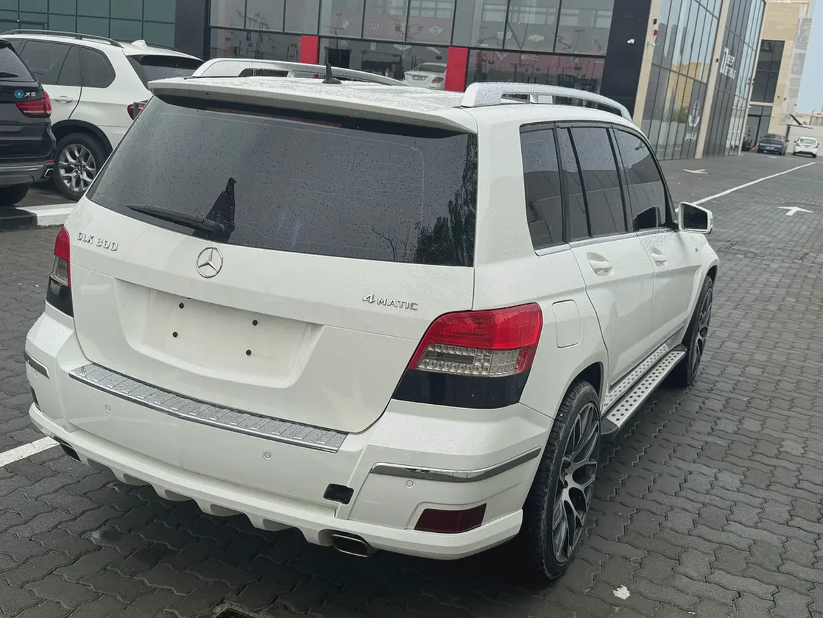 Mercedes-Benz GLK 300 4matic 2012 - GCC Specs - Well Maintained-8-8
