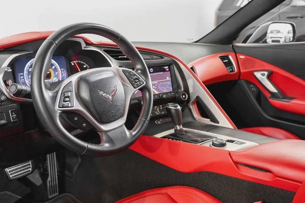 CASH ONLY: 189,000 AED | 2015 Chevrolet Corvette (C7) Stingray Convertible / Full Service History