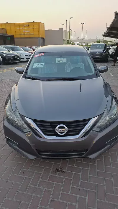 Nissan Altima SR 2018 | American Specs | Clean Condition-14