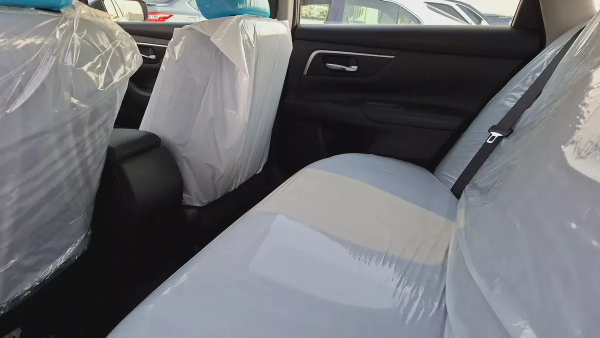 Nissan Altima SR 2018 | American Specs | Clean Condition-17-17