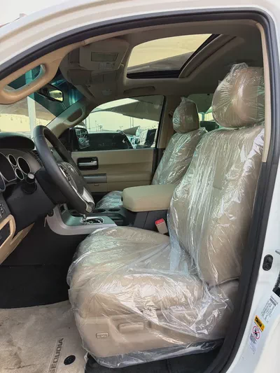 Toyota Sequoia VXR 2014 Gcc Full Option 5.7L-4