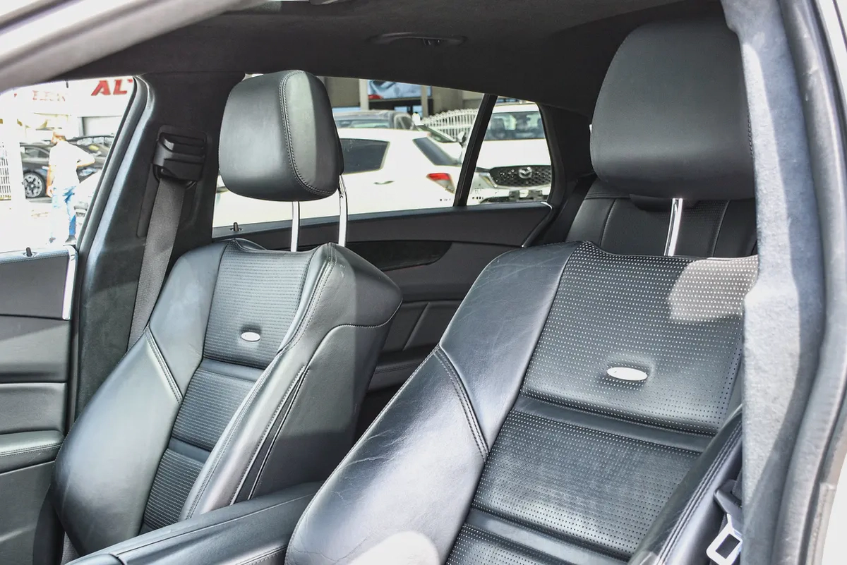2013 - BENZ CLS63 AMG SHOOTING BRAKE - BRAND NEW CONDITION - ONLY 82,000 KM-17-17