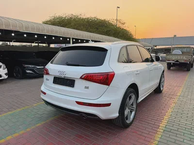 AUDI Q5 V6 3.2-4