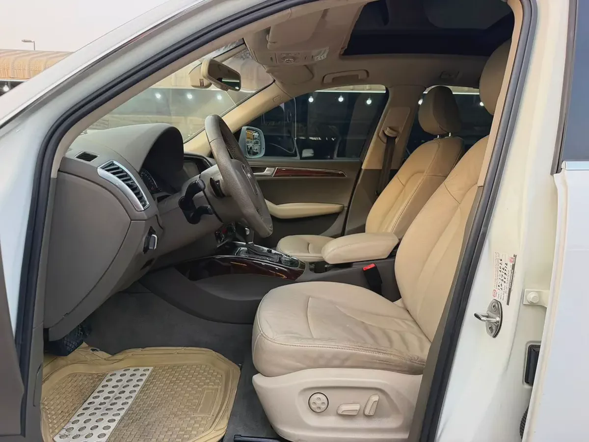 AUDI Q5 V6 3.2-5-5