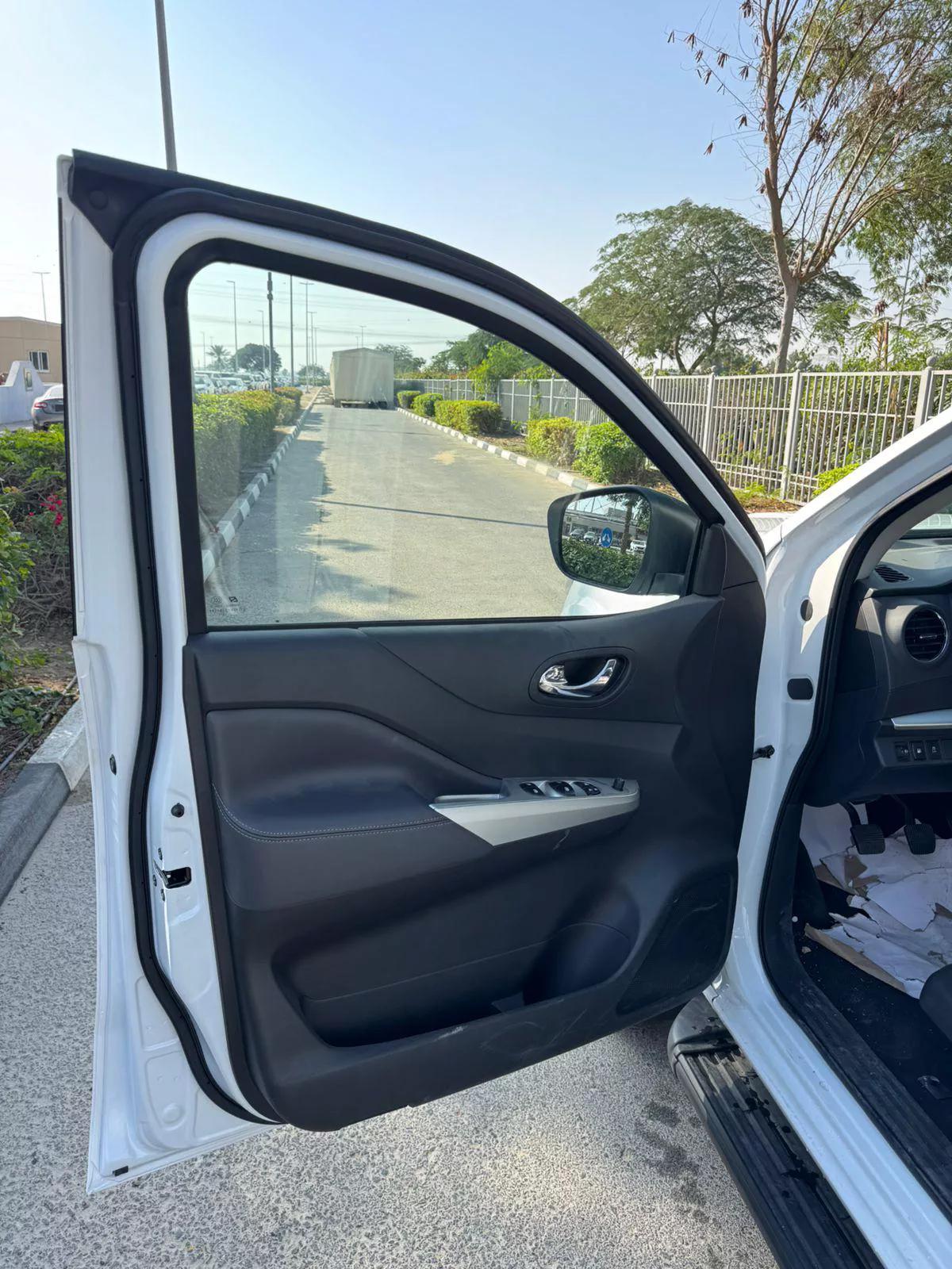 Nissan Navara-4-4