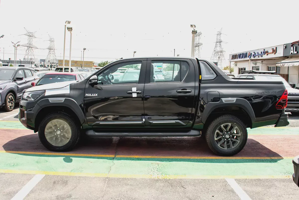 Toyota Hilux Adventure Diesel 2.8L 2026 GCC Specs - Brand New-3-3
