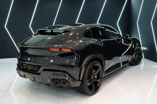 Ferrari Purosangue 2025