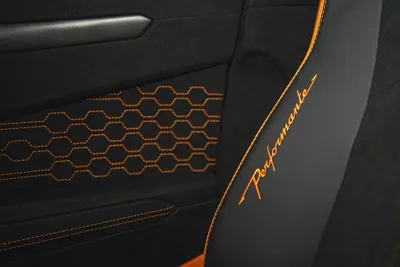 URUS PERFORMANTE | FULL CARBON INT/EXT | EXTENDED PERFORMANTE TRIM | SUNSHINE PACKAGE-15